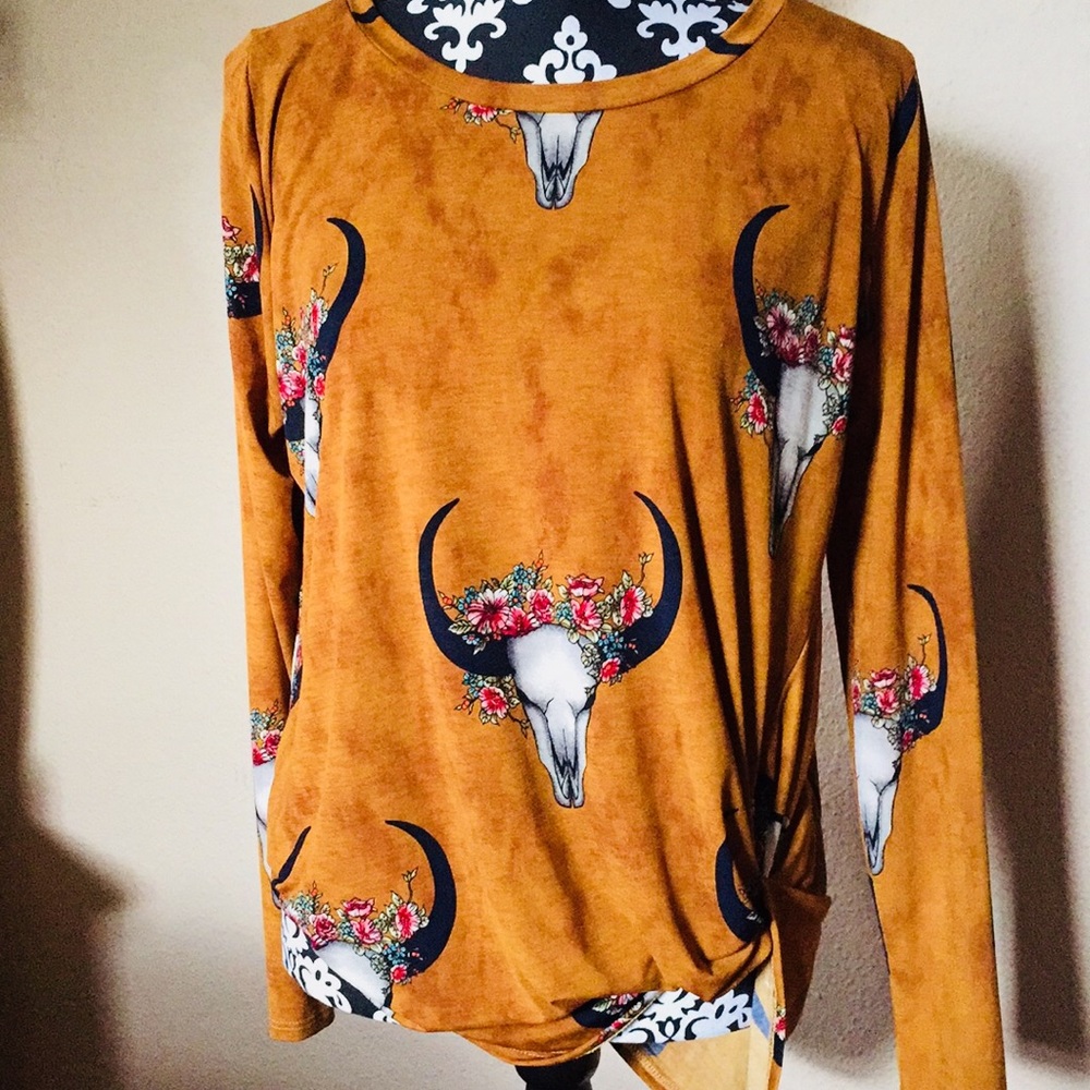 Boutique Bull Print Top